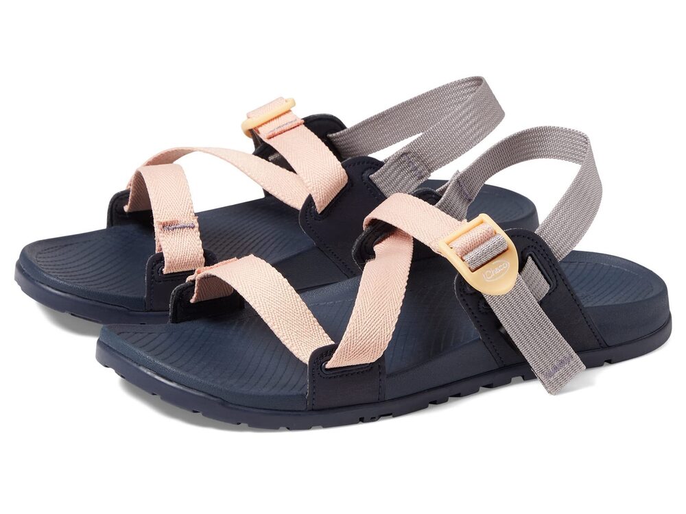 Chaco Women's Lowdown Sandal, Port, 7